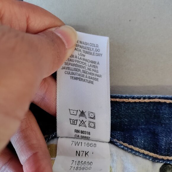 Lucky Brand Riley Short Floral Lace Raw Hem Mid-Rise Wash Denim Size 24 Women - Picture 12 of 13